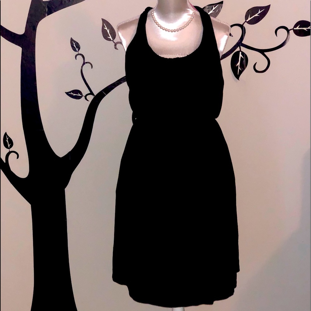 Black dress sleeveless, comfortable